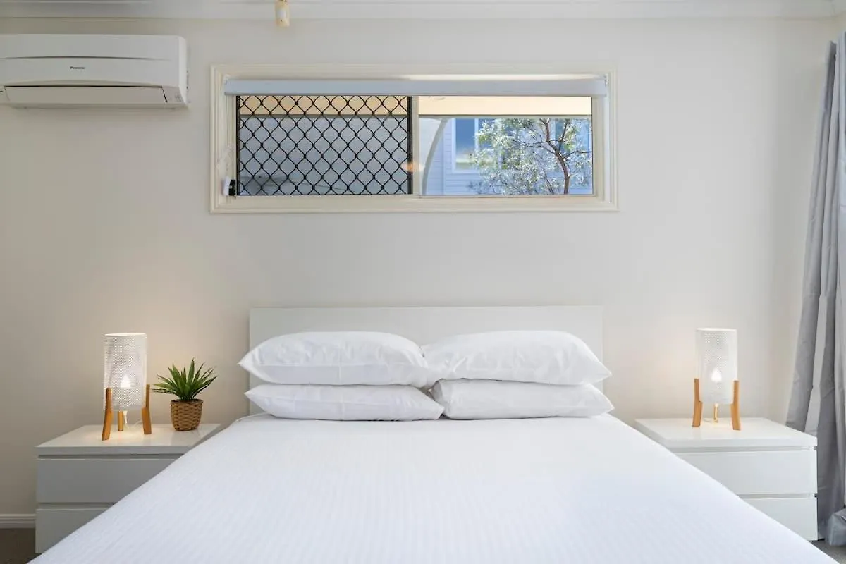 Hidden Gem At Mudjimba - Walk To Cafes & Surf Beach Casa de Férias