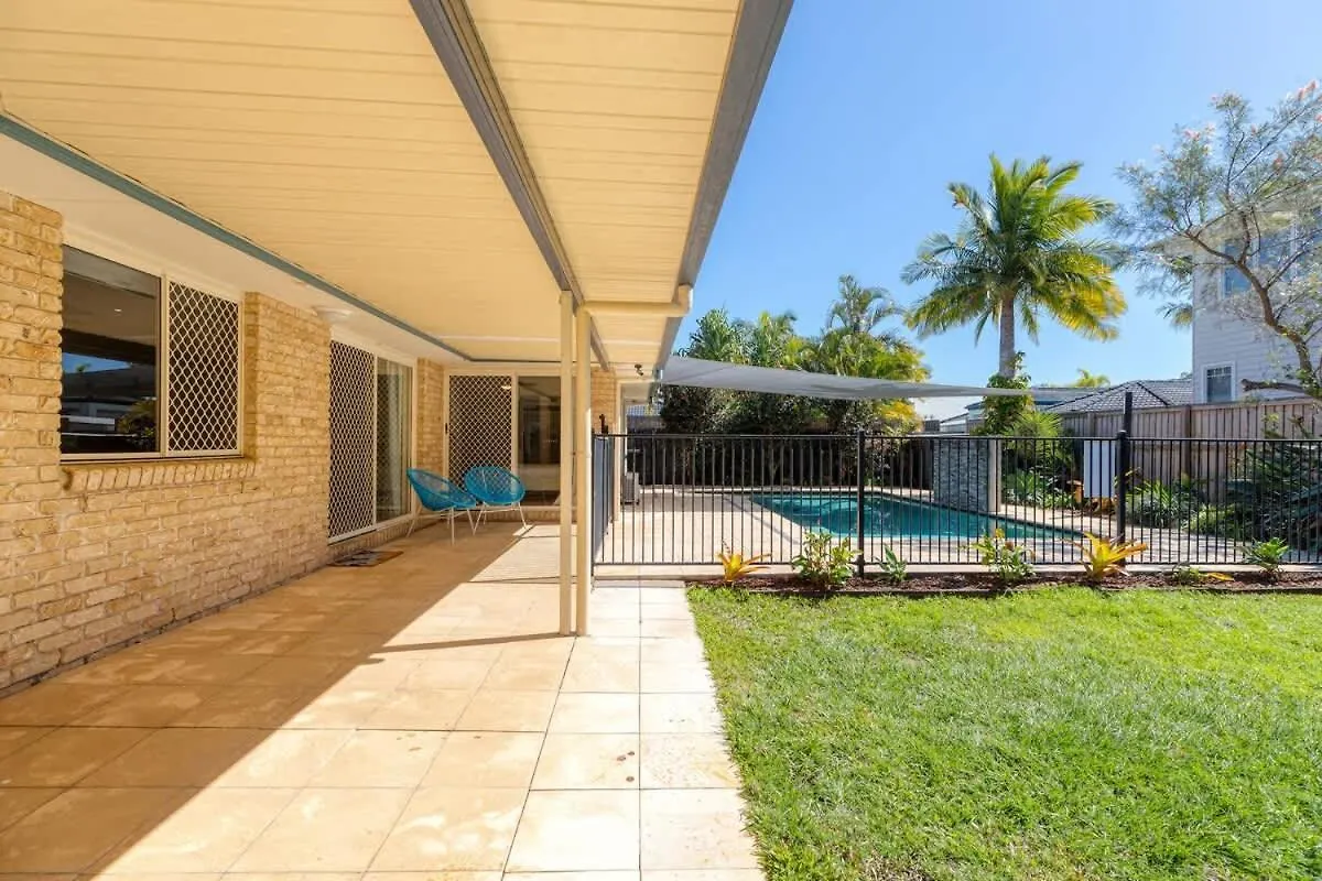Hidden Gem At Mudjimba - Walk To Cafes & Surf Beach 0*,